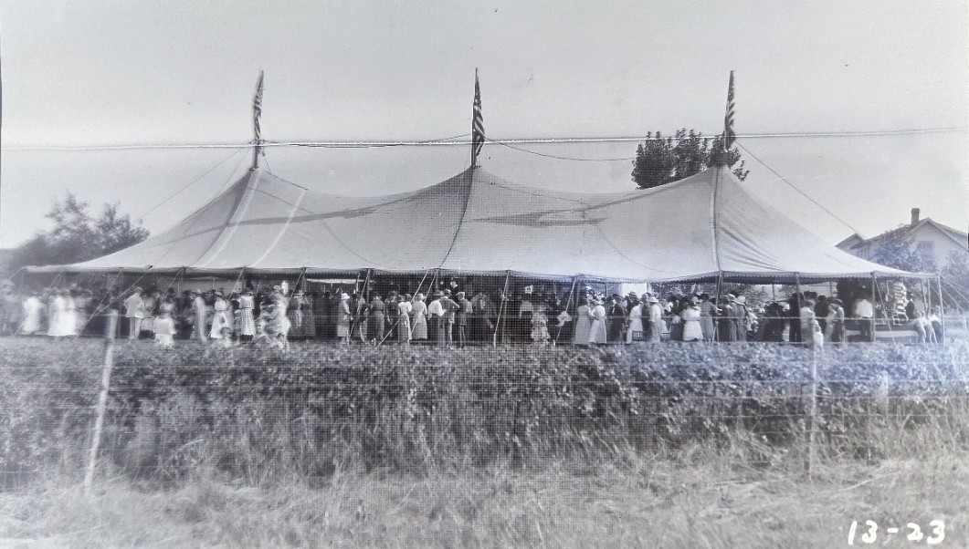 picnic at the Huntley Branch Station
